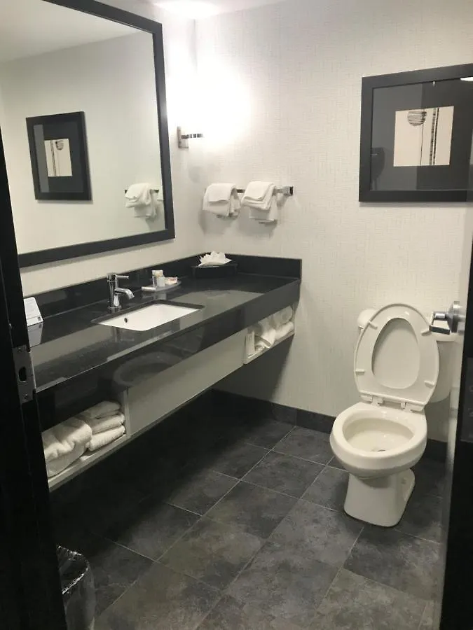 Comfort Suites Williamsburg Historic Area 2*,