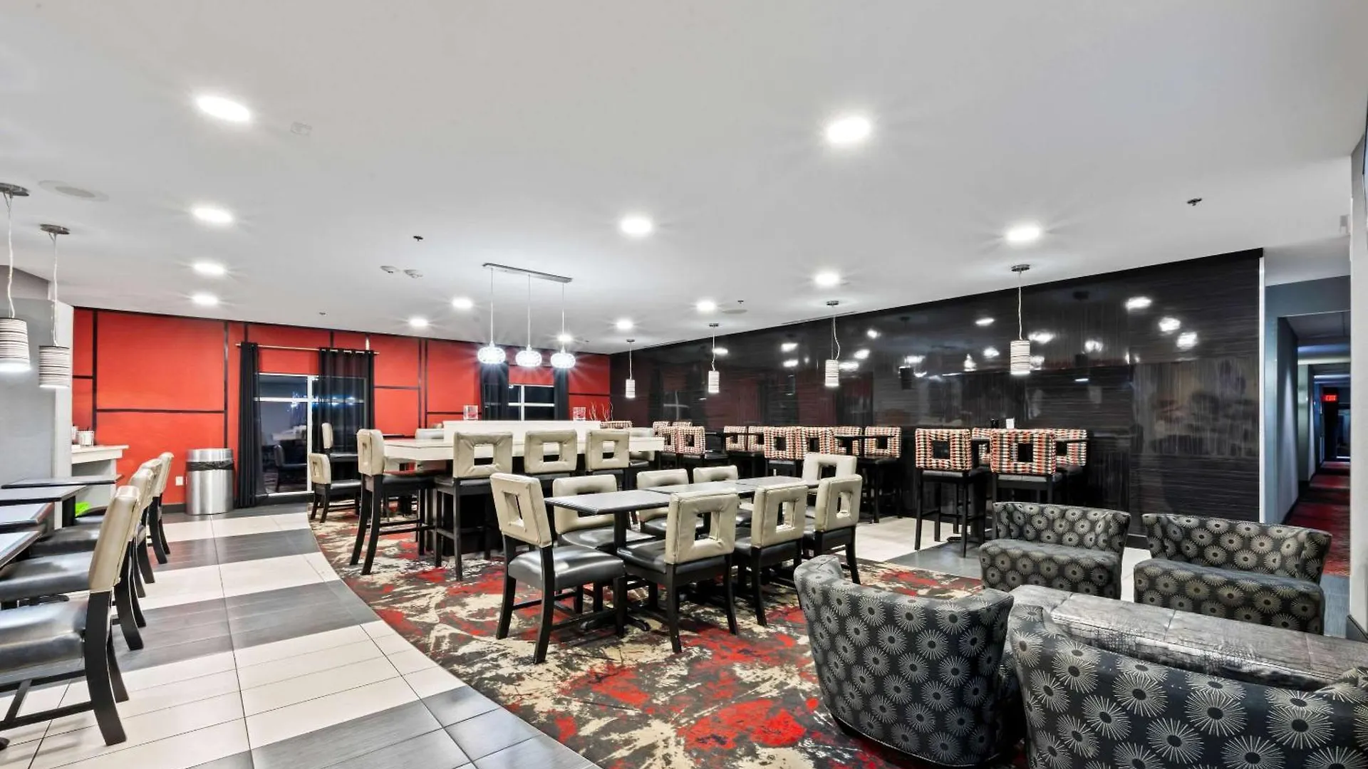 Comfort Suites Williamsburg Historic Area 2*,