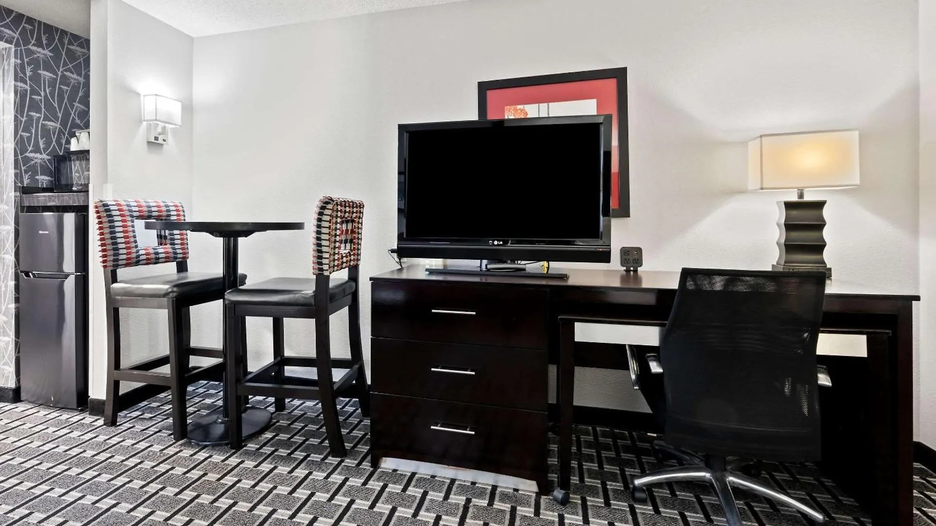 Comfort Suites Williamsburg Historic Area