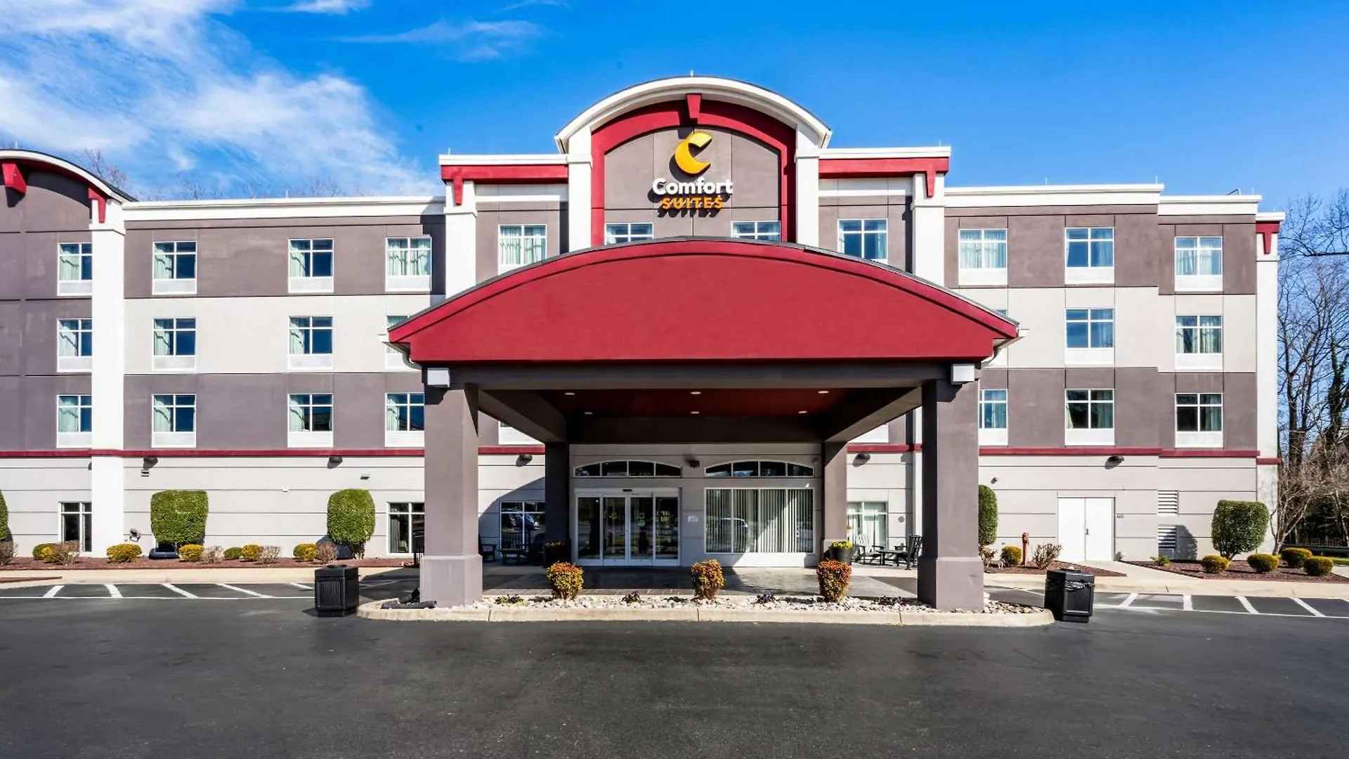 Comfort Suites Williamsburg Historic Area Hotel