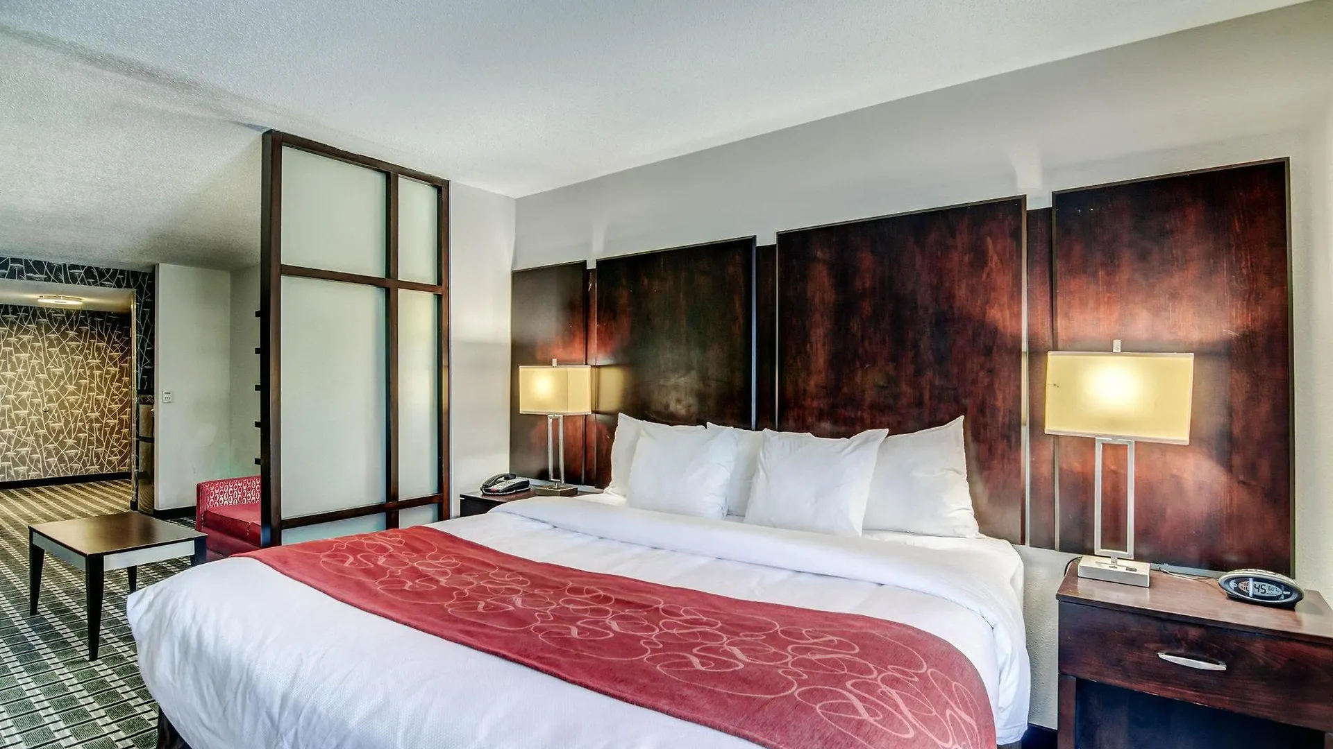 Comfort Suites Williamsburg Historic Area Hotel