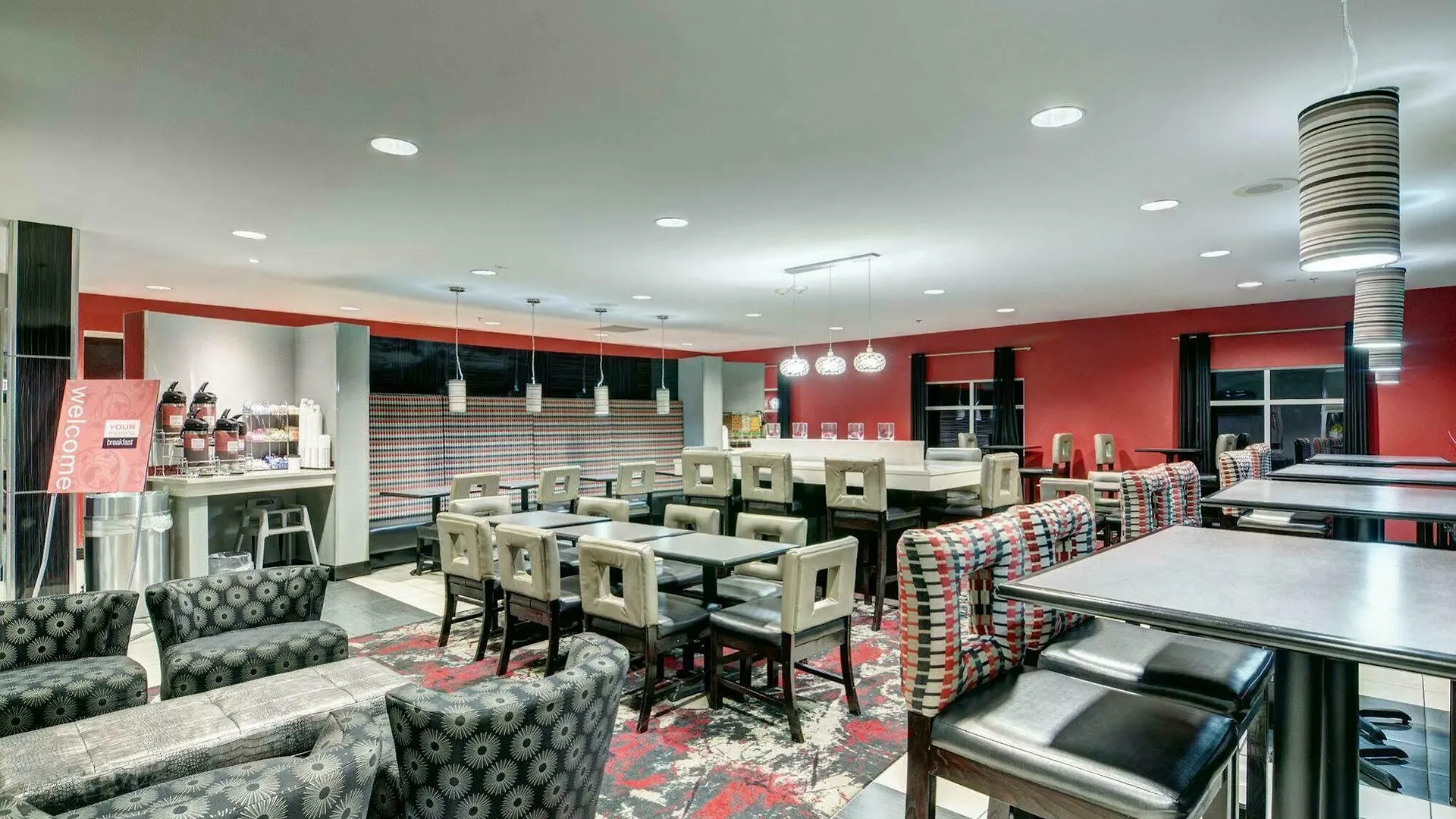 Comfort Suites Williamsburg Historic Area 2*,